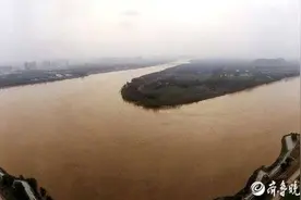 黄河济南段120°拐弯全景图，5050流量携带漩涡滚滚而来图片