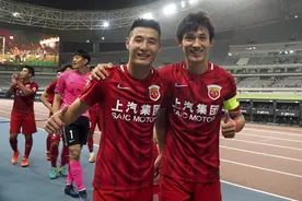 “崇明制造”帮国足取胜！根宝的弟子配合，一个眼神就够了图片