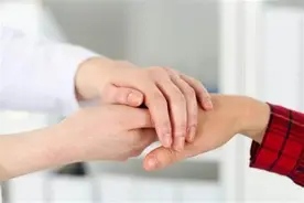 癌症晚期，到底要不要告诉患者？图片