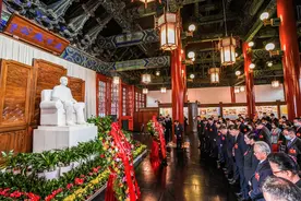 特写：110年后，他们循光而行图片