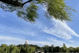 “北京蓝”又上线，北海琼华观白塔，洗眼大片来了图片