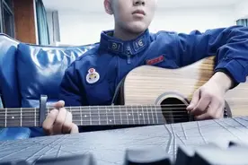 消防版《ring，ring，ring》火了，网友：歌很好听，消防小哥哥也很帅图片
