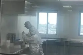 过期3个月菌落总数超标300倍！上海市消保委亲测：过期面膜千万不要用图片
