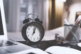 「轻松阅读」博士后的一地鸡毛：有多少科研人的一天像他一样？图片