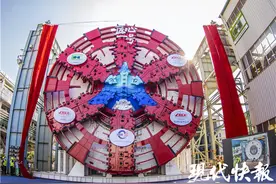 国内最先进！江阴靖江长江隧道16米级超大直径盾构机下线图片