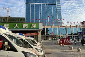 河北大巴落水事故现场：最后的失联者找到，新大桥正在建图片