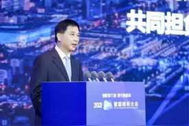 人民日报社山东分社社长徐锦庚：智能视听应积极树立网络文明“新三观”图片