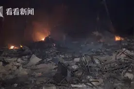大风加剧山火蔓延 美国加州实施预防性断电图片