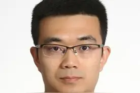 贾晖当选重庆巴南区区长图片