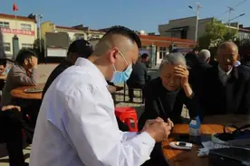 河南潢川：回馈桑梓“长寿宴”乡风文明新时尚图片