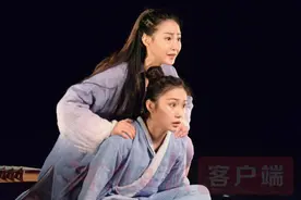 "她的戏剧很讲究、很前卫，且辨识度非常高“图片