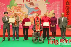 河南圣德健康养护中心举行庆祝重阳节文艺演出图片