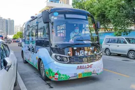 东莞开通社区巴士2号线，可对接732路，居民出行更便捷图片