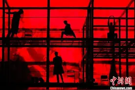 梅婷等领衔孟京辉新作《红与黑》乌镇戏剧节首演图片