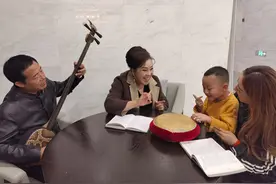 一个“曲艺之家”三代人的坚守与传承图片