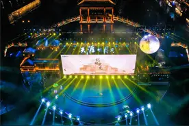 湖南省第十届网络文化节之“凤凰论剑”国风嘉年华活动在凤凰古城举行图片
