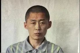 直击吉林监狱脱逃犯追捕现场：武警路口设卡，民警敲门入户搜查图片