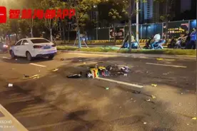 福州一网约车与电动车发生猛烈碰撞，骑车女子被撞飞当场身亡图片