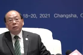 全球如何协同应对新冠疫情？对话博鳌经安会主席曾伟雄视频封面