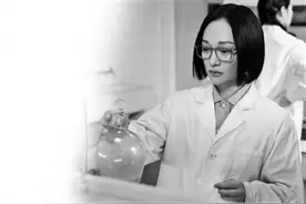 《功勋》之《屠呦呦的礼物》昨日收官《袁隆平的梦》开播图片