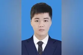 25岁成985高校博导，网友：大受震撼图片