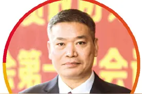 政协委员积极为桂林发展建言献策图片