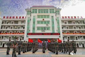 “陆军海战队”比武画面，燃爆了图片