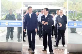 全国政法队伍教育整顿中央第六督导组上海小组到市公安局交警总队开展下沉督导！图片