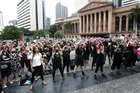 疫情期间家暴事件激增，澳大利亚政府开始发放“逃离暴力费”图片