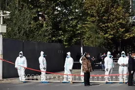 探访昌平封控小区：社区全员核酸检测，附近一条商业街商户关闭图片
