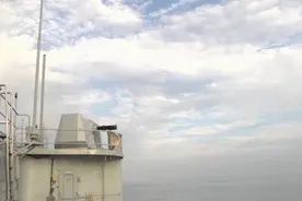 直击北部战区海军某驱逐舰支队宜昌舰海上实射多型武器图片