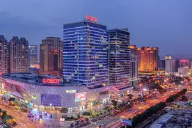 万达商管赴港提交招股书 在管380个广场中轻资产近三成图片