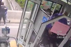 广州一女子欲抱孩子跳桥轻生，一个身影冲了上去……图片