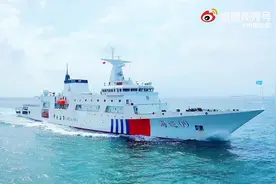 我国首艘万吨级海事巡逻船“海巡09”轮在广州列编图片