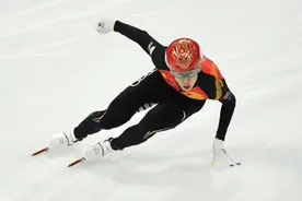走近冬奥｜短道速滑世界杯北京站：武大靖抢跑犯规无缘男子500米奖牌图片