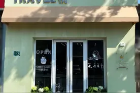 90后美女设计师辞职回崇明开甜品店，“这是我的梦想，十年未变”图片