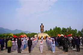 弘扬彭总精神 汲取前进动力——湘潭县纪念彭德怀同志诞辰123周年图片