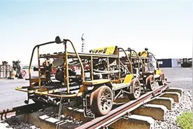 老火车复活，一天跨越60年图片