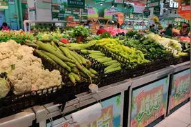 实探济南多家超市菜价 专家分析近期全国蔬菜价格普涨原因图片