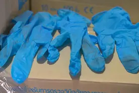 美媒调查：数千万双二手医用手套“翻新”流入美国图片