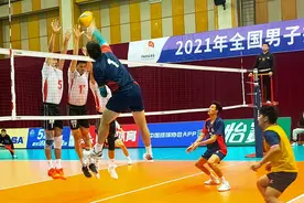全国男排锦标赛开战，河南男排重点磨炼年轻队员图片