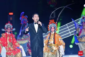 “身在梨园中，热血存粤韵”：欧凯明粤剧专场唱响广州塔图片