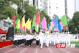 组图丨白鹤小学：全员运动强体魄 献礼建党一百年图片