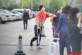 岳麓区2天完成核酸采样，这些画面令人感动图片