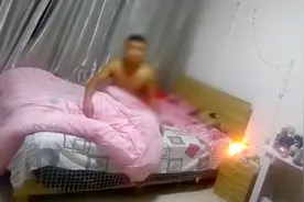 “前男友闯进我家，脱光衣服赖床上不走！”女子无奈报警图片