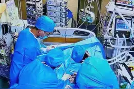 女子在家跌伤引发呼吸衰竭，ECMO抢救5天终于抢回一条命图片