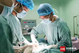 在乳腺外科当男医生是什么体验？医生：要会巧妙化解尴尬图片