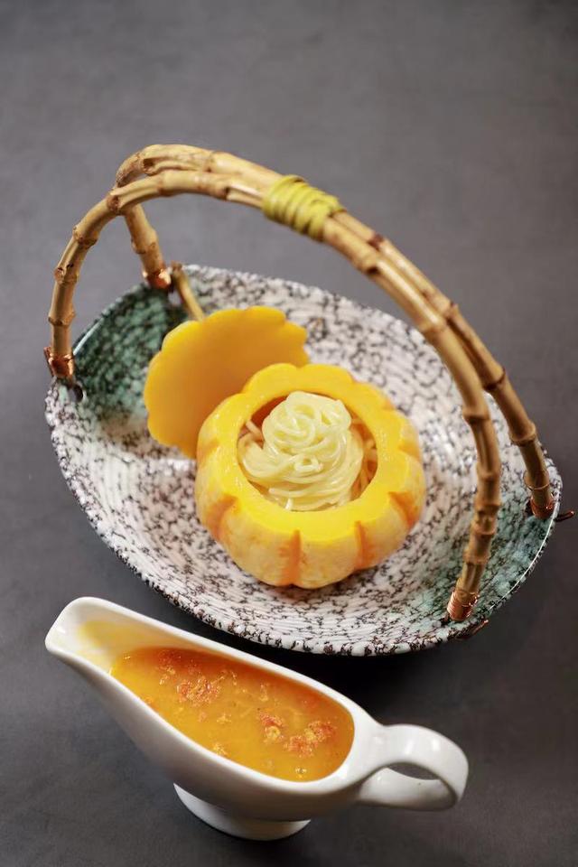 花胶蟹肉羹 2026年蟹肉浓汤炖花胶捞