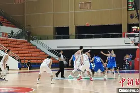 新秀献绝杀 四川男篮96比94险胜天津图片