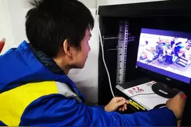 快递包裹会不会乱抛乱投？“神眼防暴”监控暴力分检图片